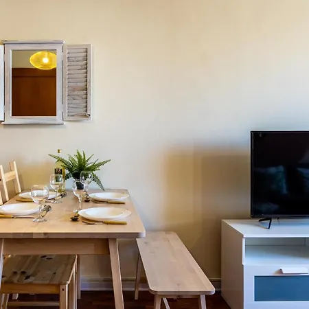 Daire Celine's 2 Bedrooms In Center *